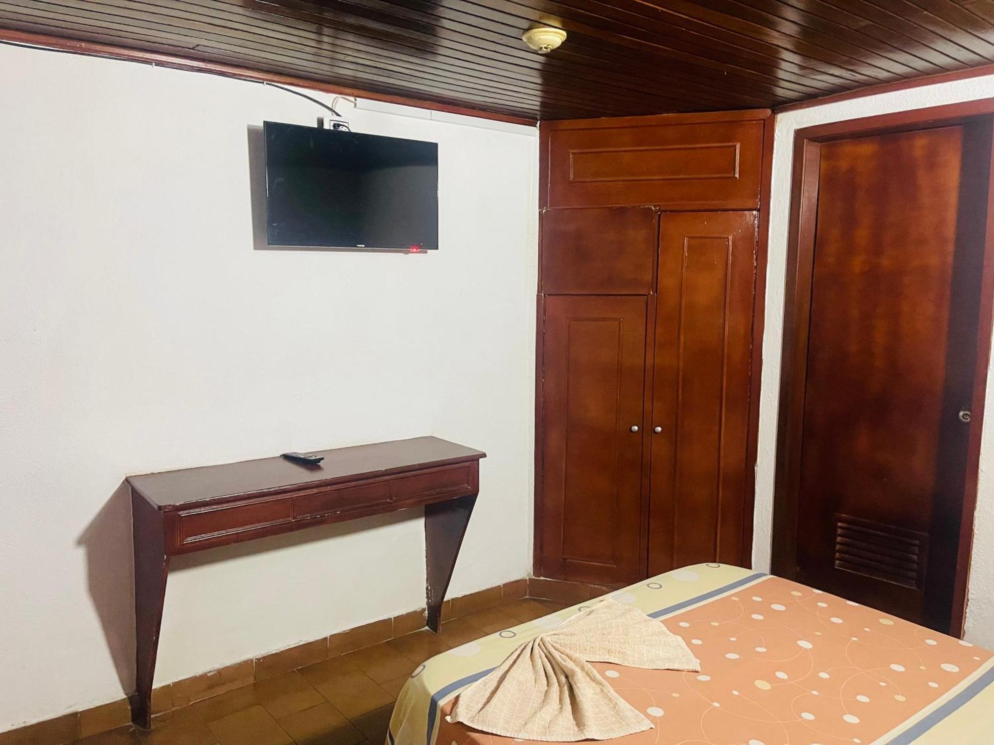 Hotel Brisas Del Mar 2022 Catia La Mar ภายนอก รูปภาพ